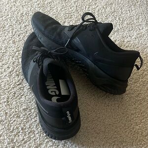 Lightly worn Nike Odyssey React shoes size 11 W